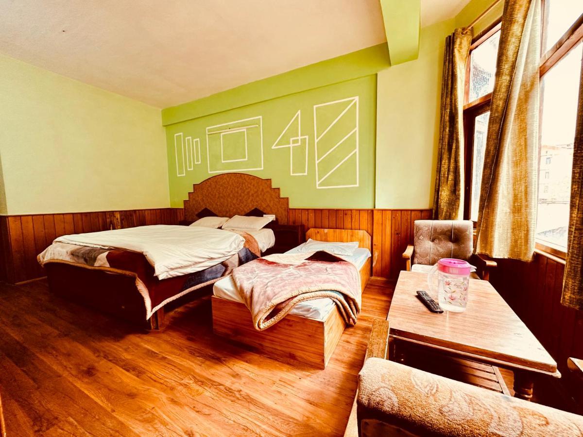 Hotel D Kanchan Manali Экстерьер фото