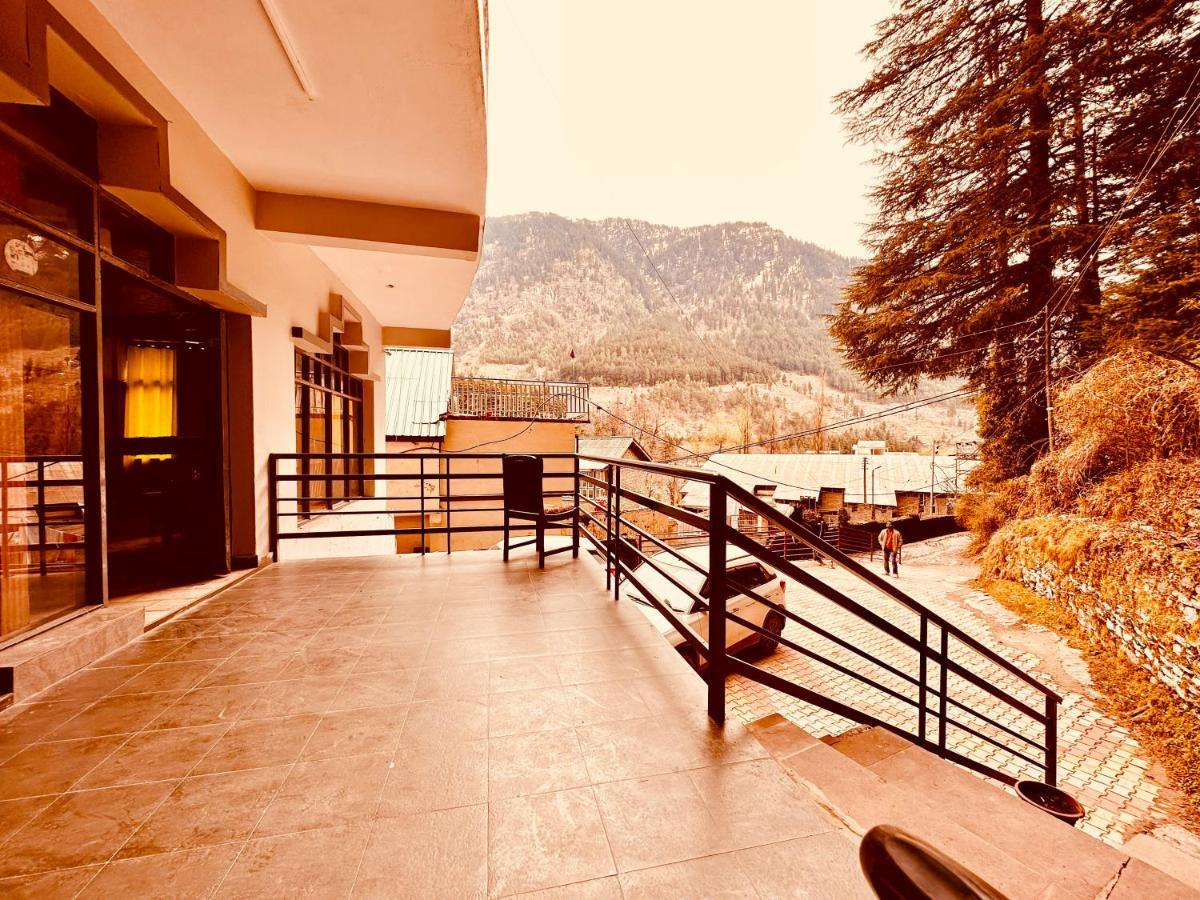 Hotel D Kanchan Manali Экстерьер фото